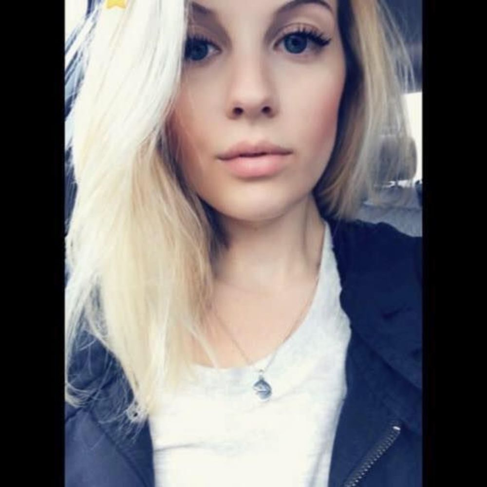 Meet your Posher, Nicole